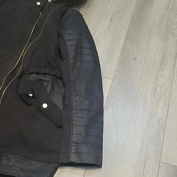 ATTENTION Black Detachable Lining Coat - Picture 3 of 16